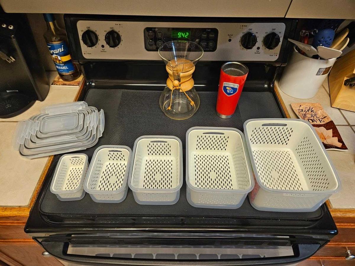 💖Household transparent plastic food storage box-Including drain basket💧